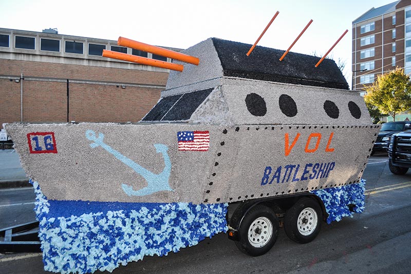 Sigma Nu UTK competed in the large float event-03